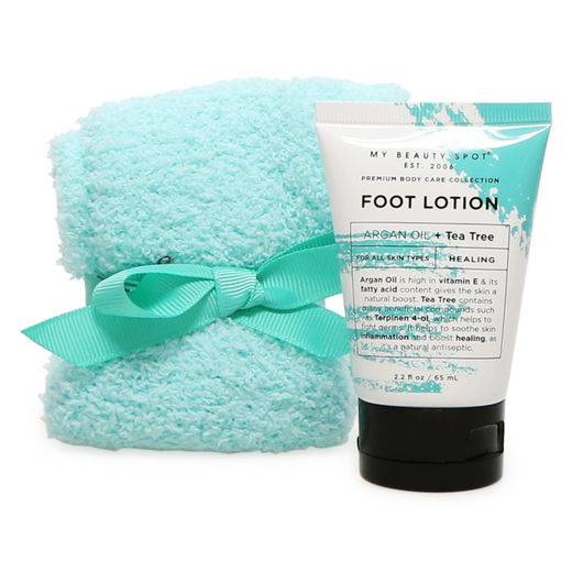 premium footcare set w/ scented lotion & socks Five Below let go
